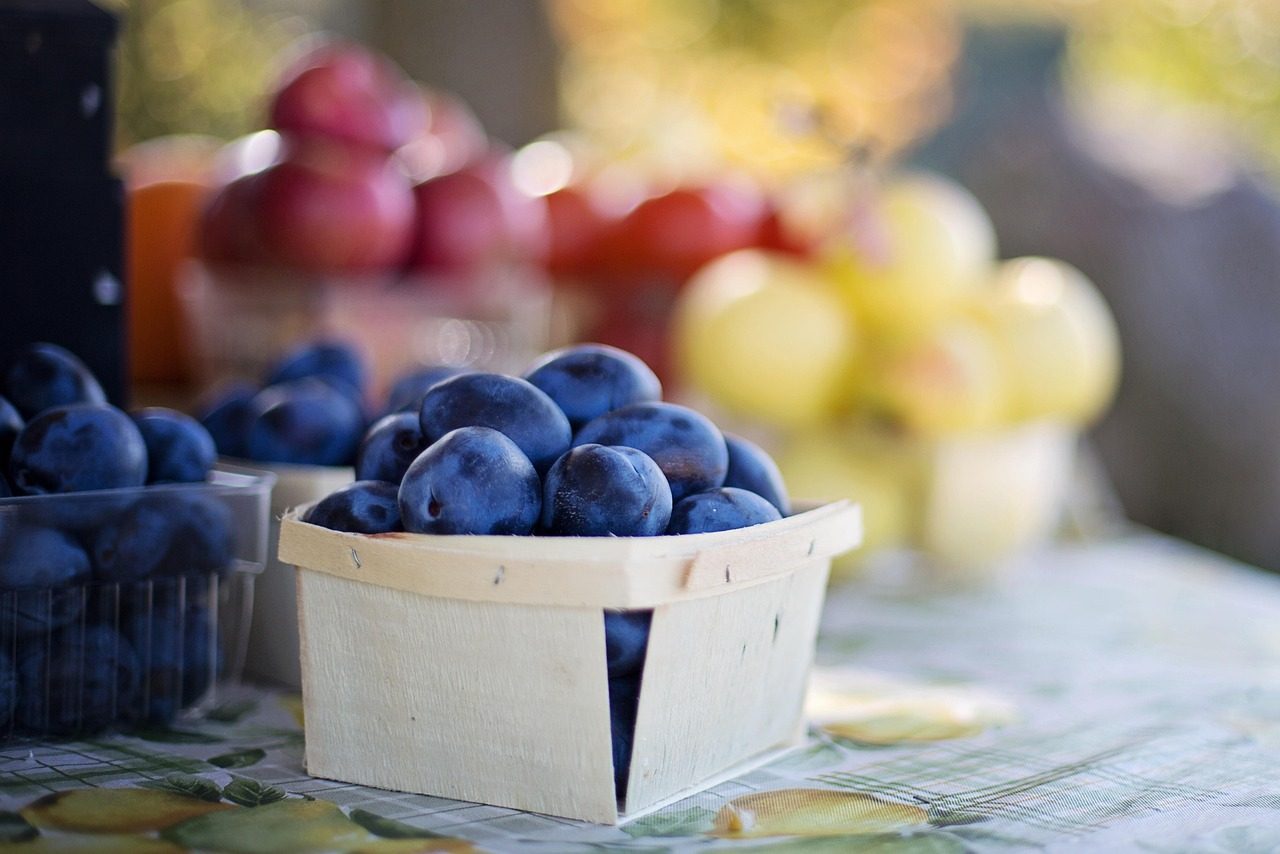 fruit  plums  fruit market  farmer's market  food  healthy  fresh  organic  nutrition  organic food  plums  plums  plums  plums  plums  fruit market  farmer's m