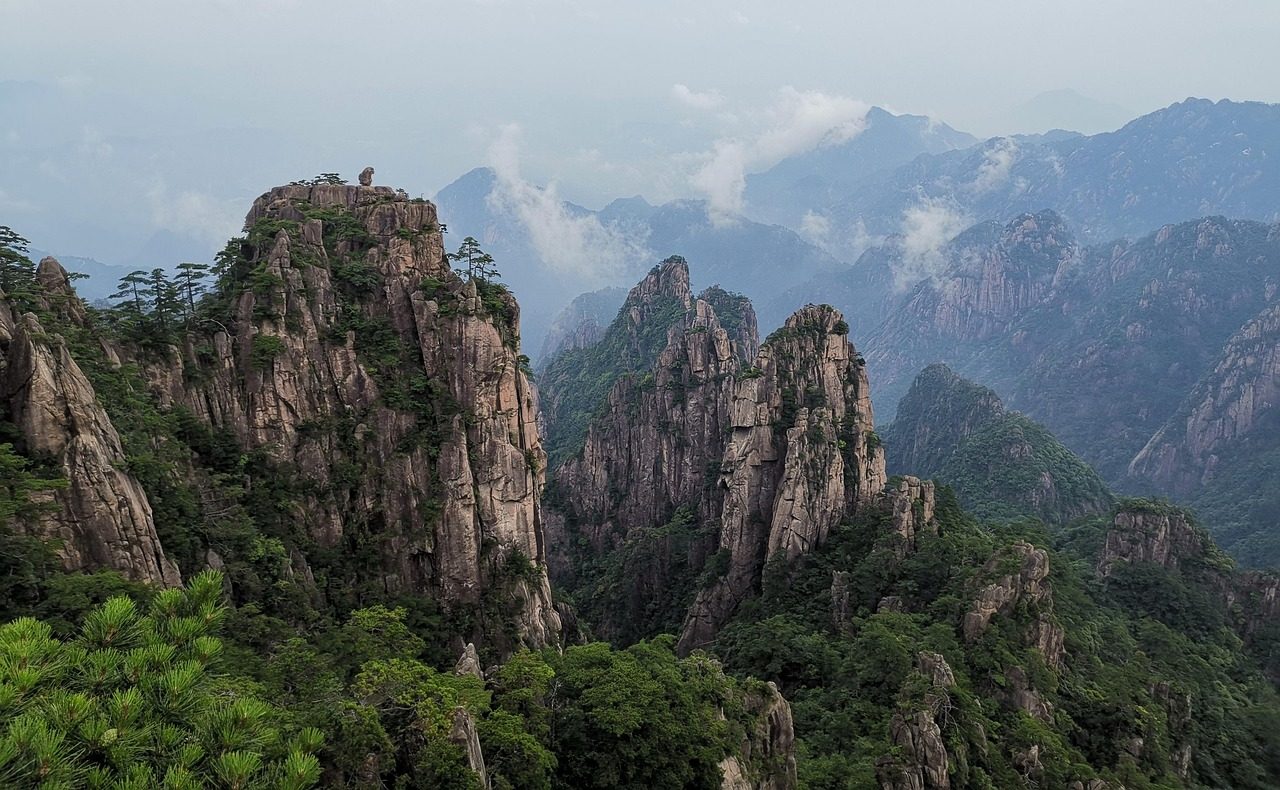 huangshan  mountain  mountain range  fog  trees  nature  china  stone monkey  monkey  stone  China  Huangshan City  Anhui