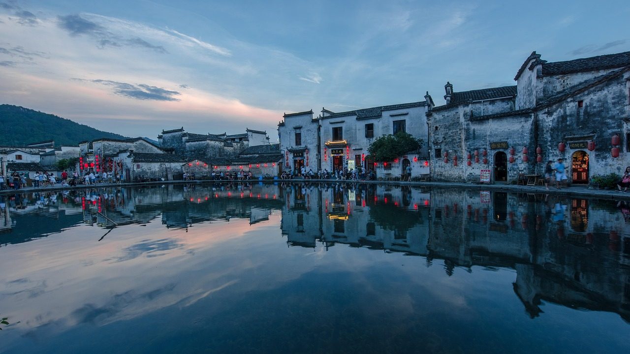 hongcun village  ancient village  huangshan  anhui  china  ancient houses  reflection  nature  sunset  dusk  architecture