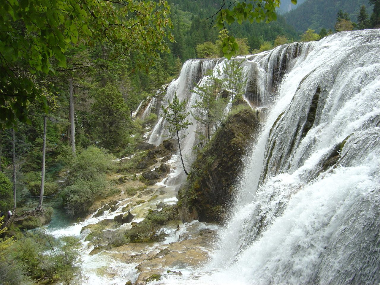 Pearl Shoal Waterfall, western Sichuan, China.