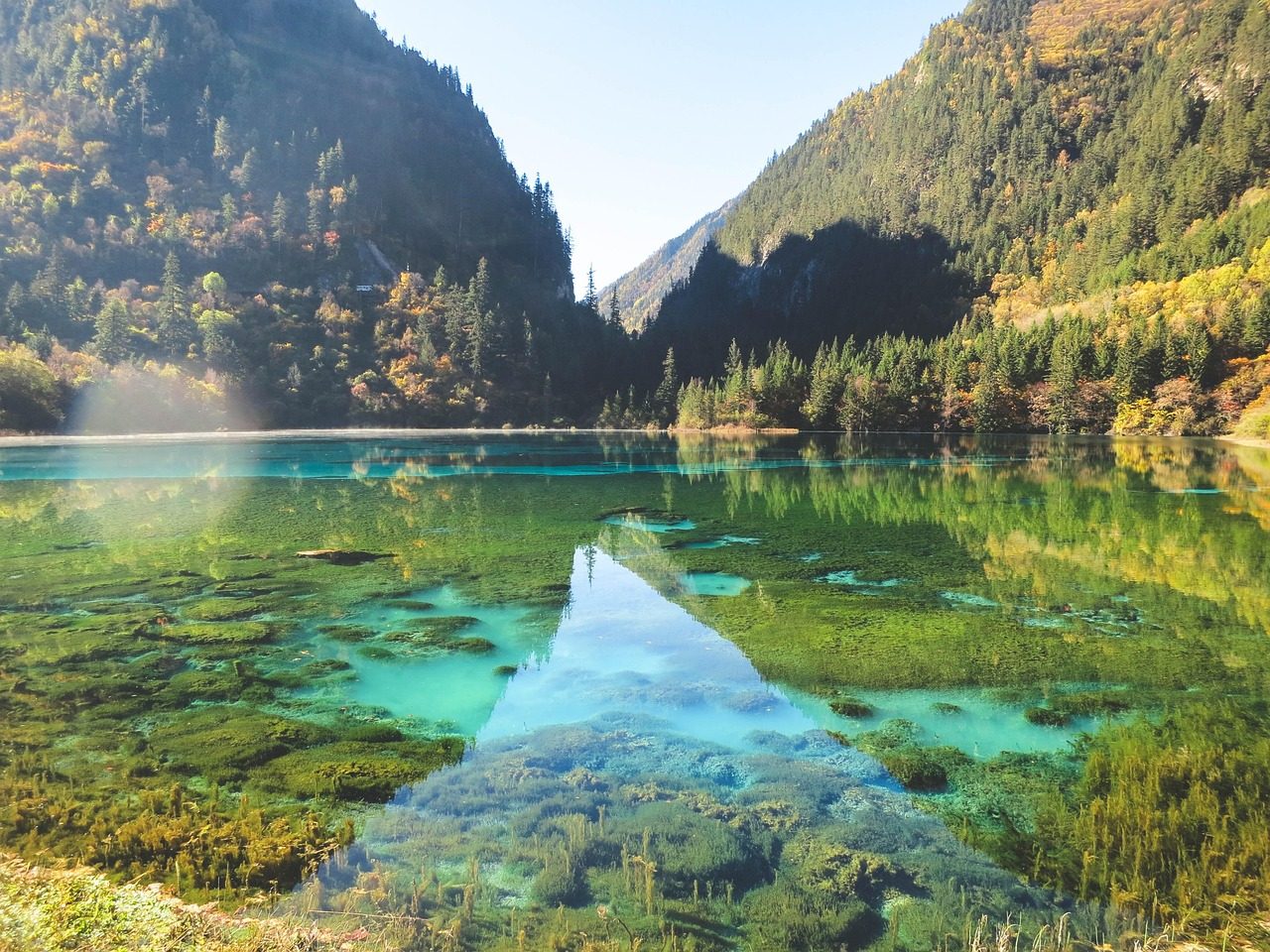 lake water reflections nature landscape outdoor view scene tranquil environment forest calm mountain clear crystal trees mountains hills jiuzh